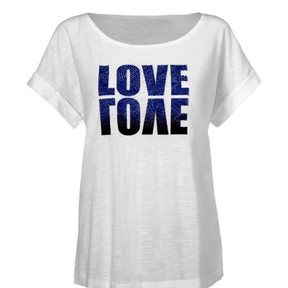 Cabi Love Tee from Spring 2021 collection in Medium. Excellent condition.